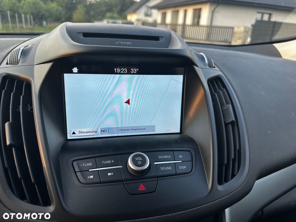 Ford Kuga 1.5 EcoBoost 2x4 Titanium - 13