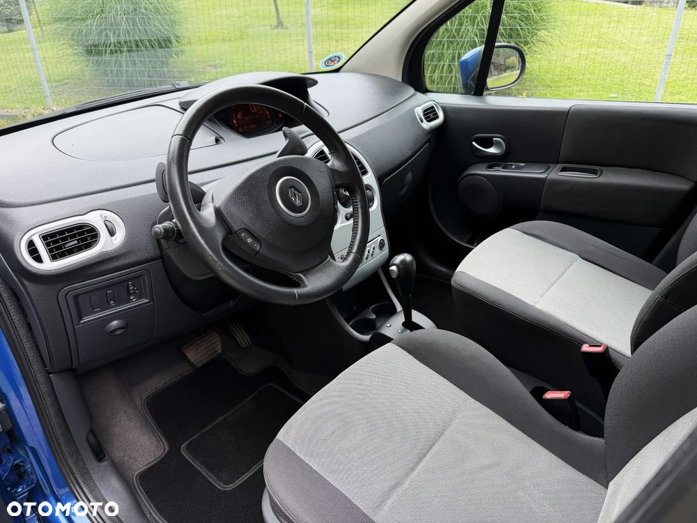 Renault Modus 1.6 16V ESP Privilege - 11