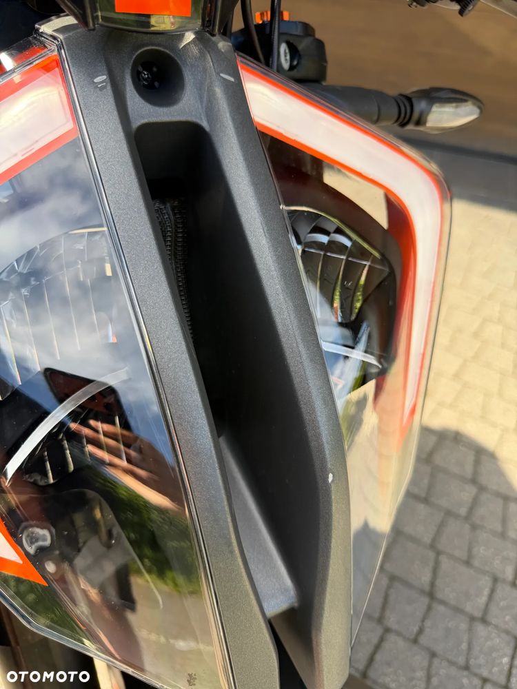 KTM Super Duke - 26
