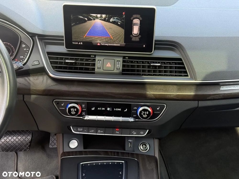 Audi Q5 55 TFSIe quattro S tronic S line - 11