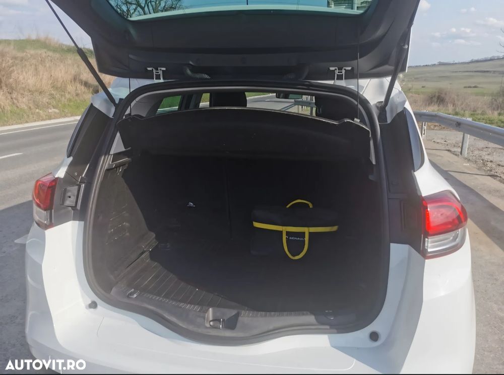Renault Scenic - 7