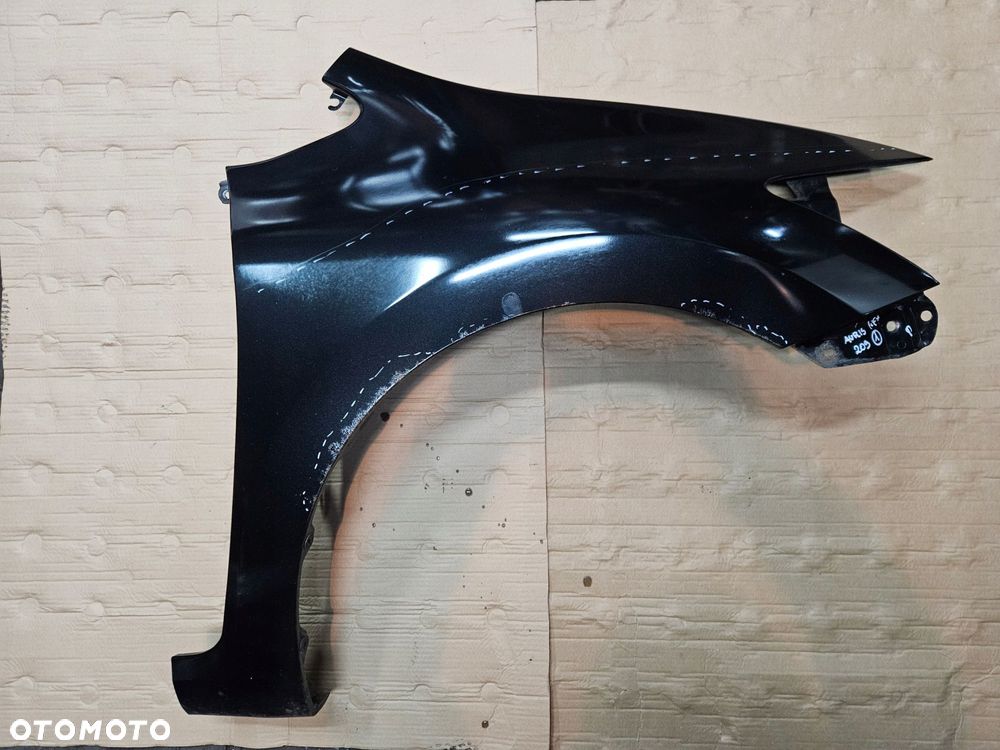 toyota auris 10-12 lift błotnik prawy 209 - 1