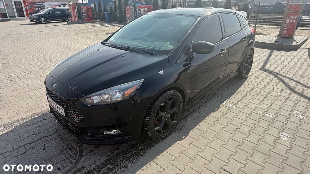 Ford Focus 2.0 EcoBoost ST - 9