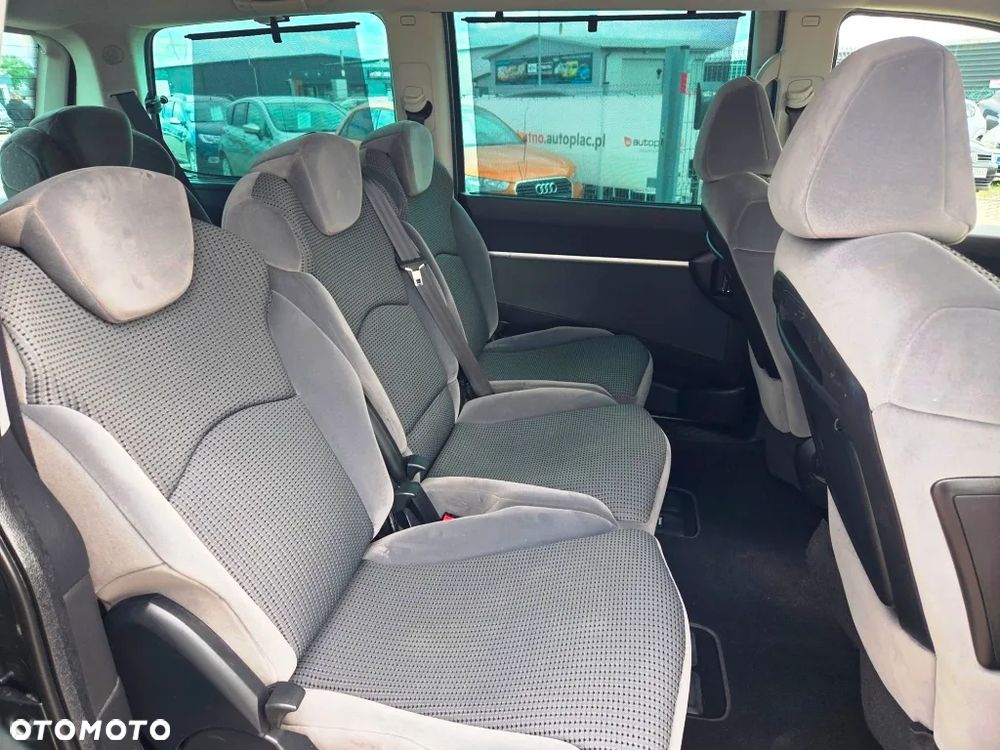 Peugeot 807 HDi 135 Premium - 32