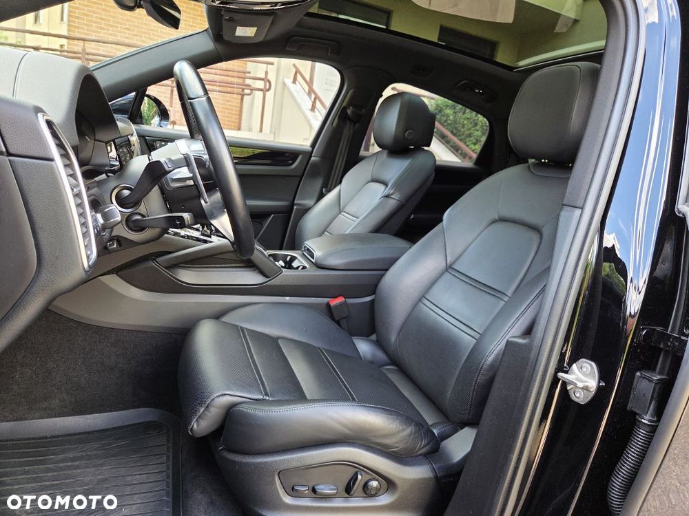 Porsche Cayenne E-Hybrid - 32