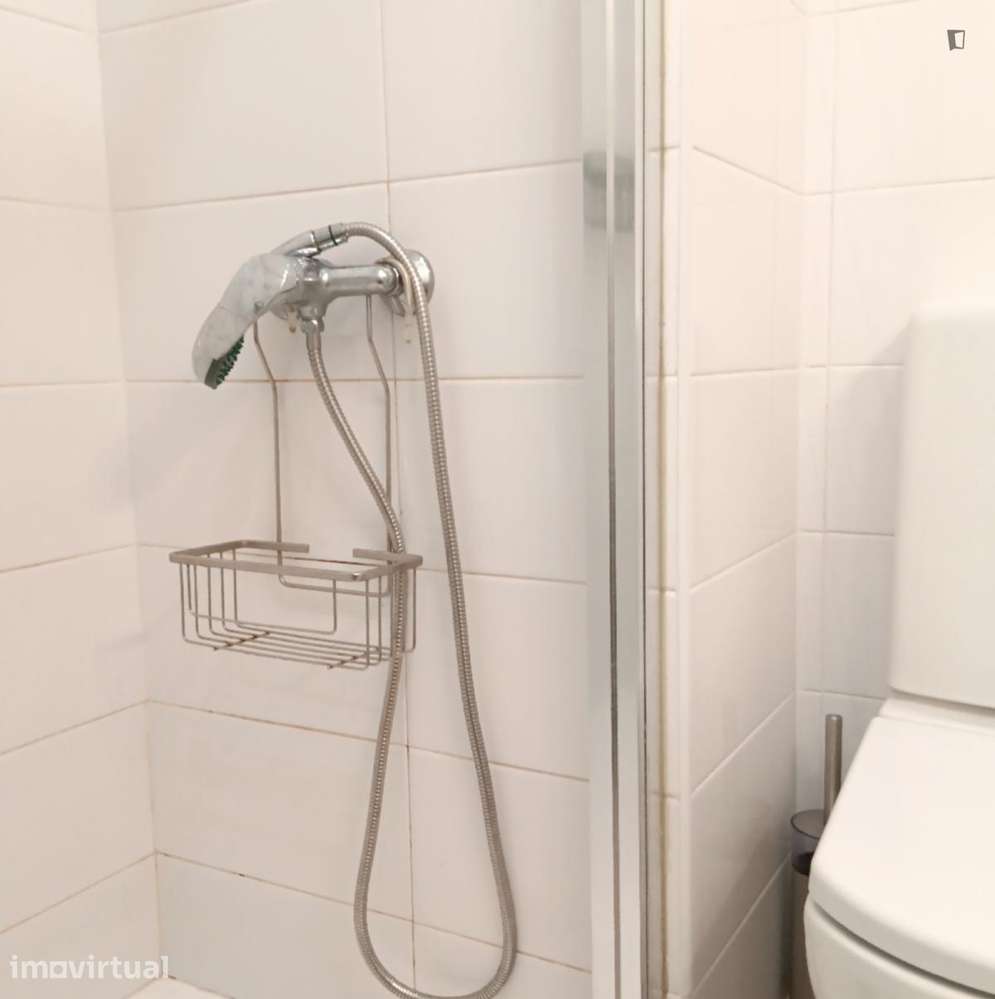 Quarto - localizado em Paranhos Porto - Grande imagem: 5/21