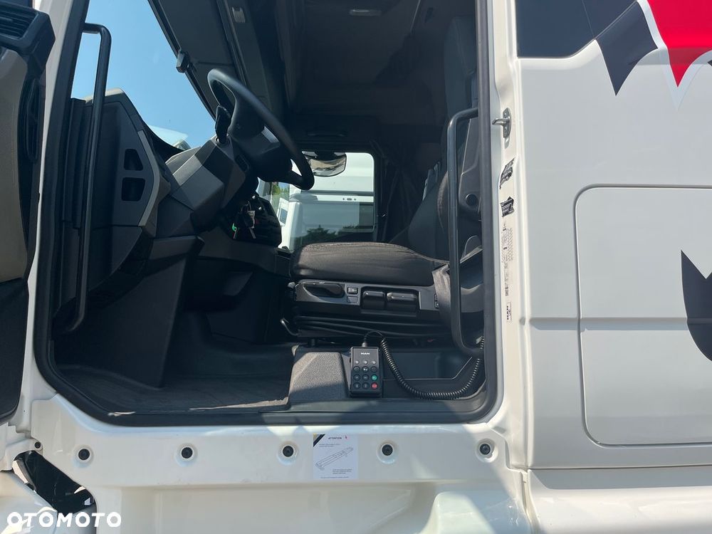 MAN TGX 18.470 4x2 BL SA - 11