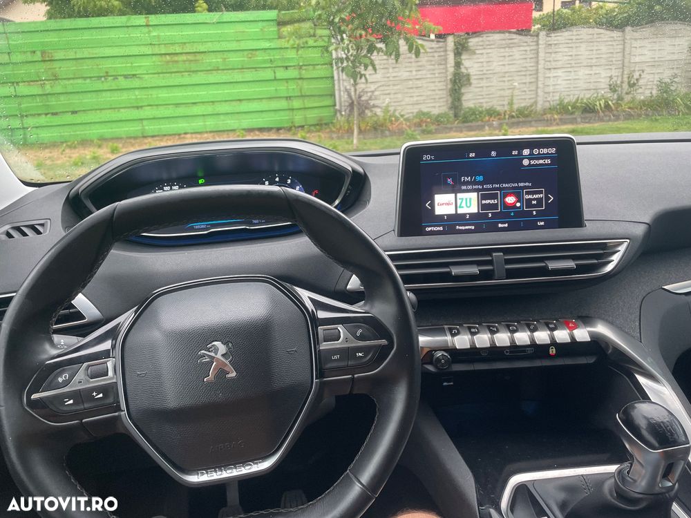 Peugeot 3008 PureTech 130 Stop & Start GPF Roadtrip - 16