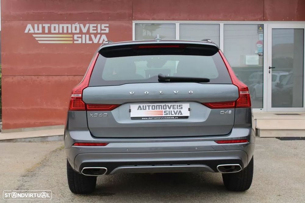 Volvo XC 60 2.0 D4 R-Design Geartronic - 9