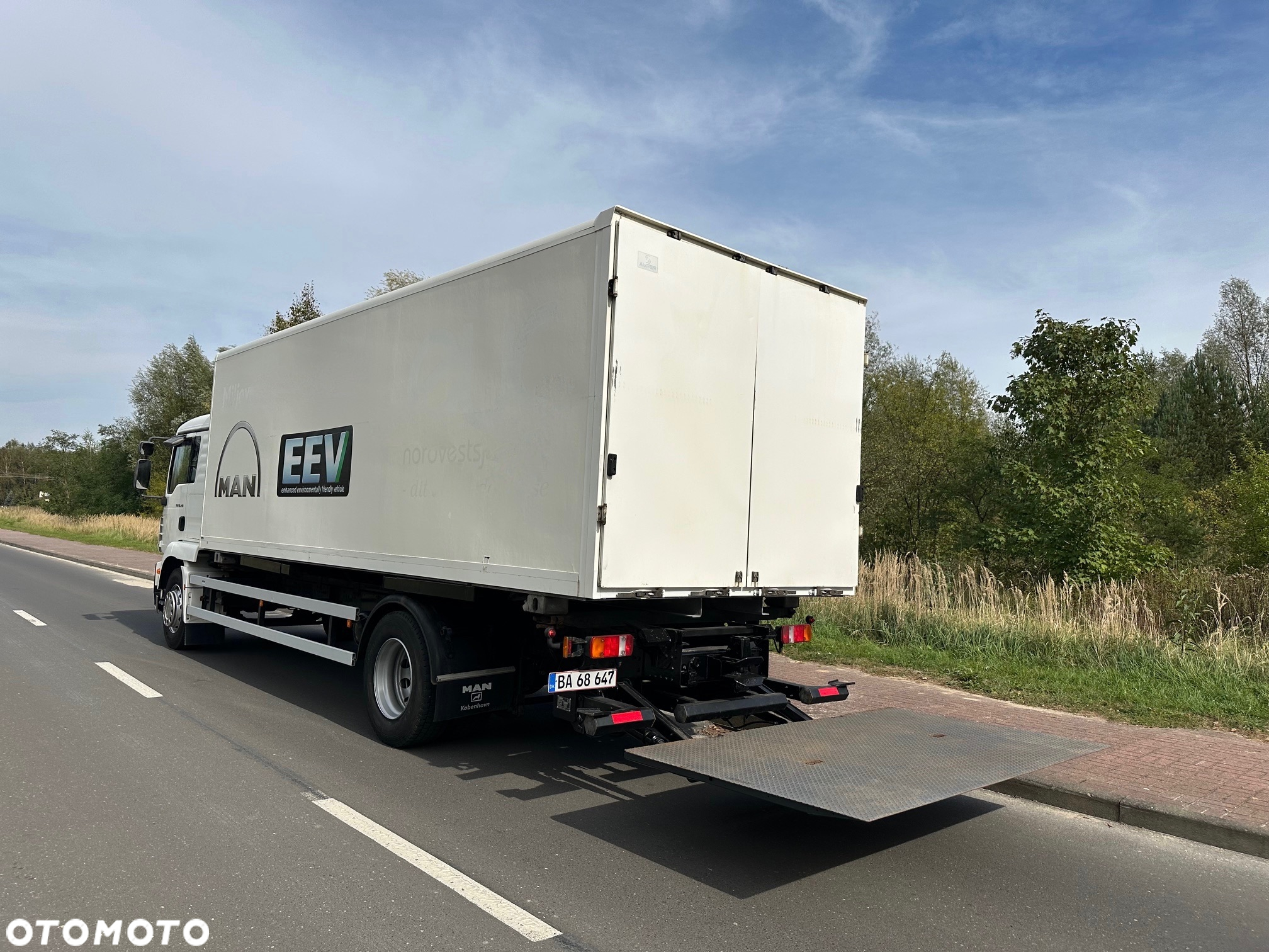 MAN TGM 18.340 EEV  167 tys km KONTENER  7.40M - 6