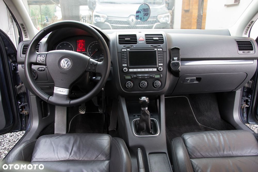 Volkswagen Golf 2.0 TDI DPF GT Sport - 17