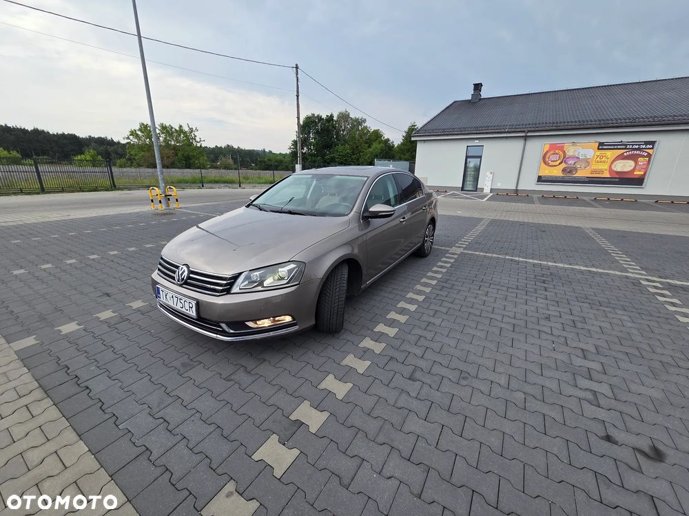 Volkswagen Passat 1.8 TSI Comfortline DSG - 23