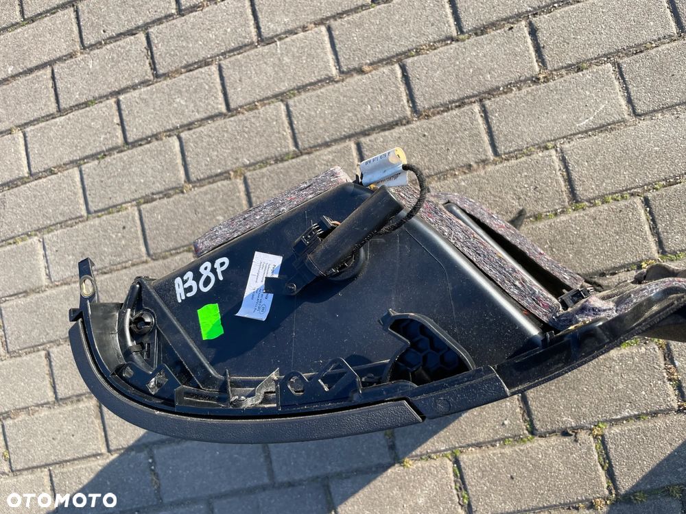 AUDI A3 8P 03- SCHOWEK pasażera WERSJA EUROPA CZARNY - 2