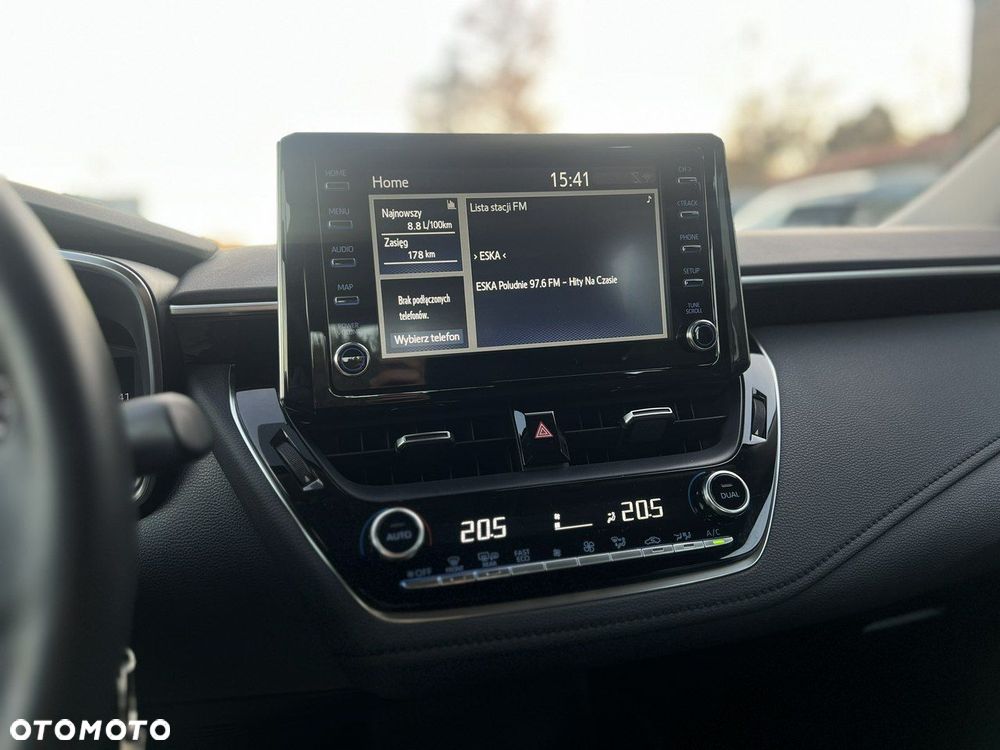 Toyota Corolla 1.6 Comfort - 27