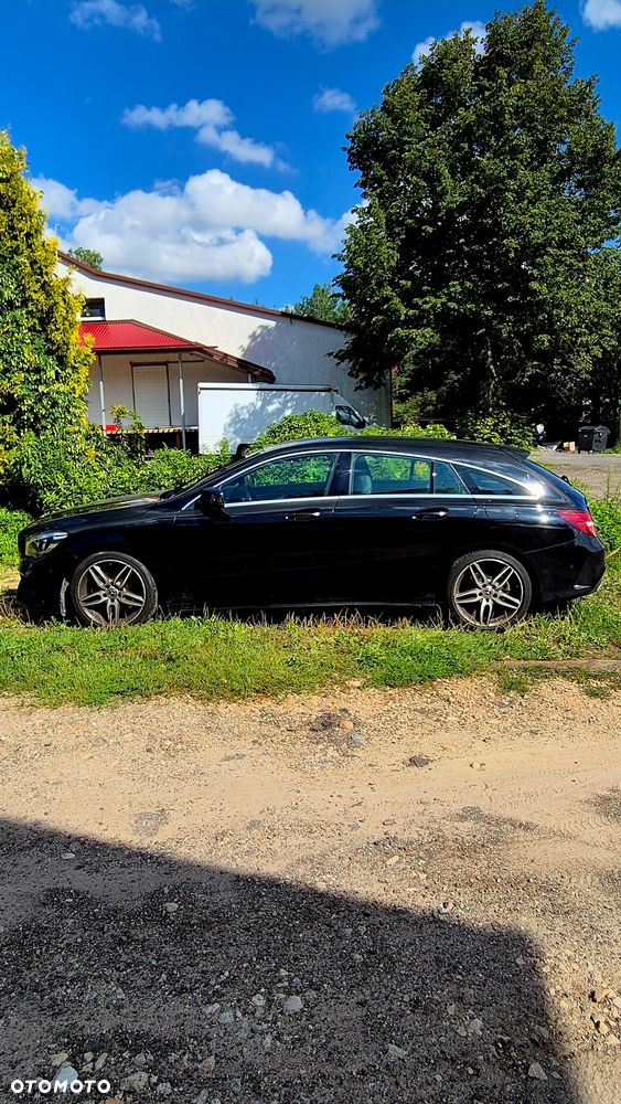 Mercedes-Benz CLA 180 7G-DCT AMG Line - 4