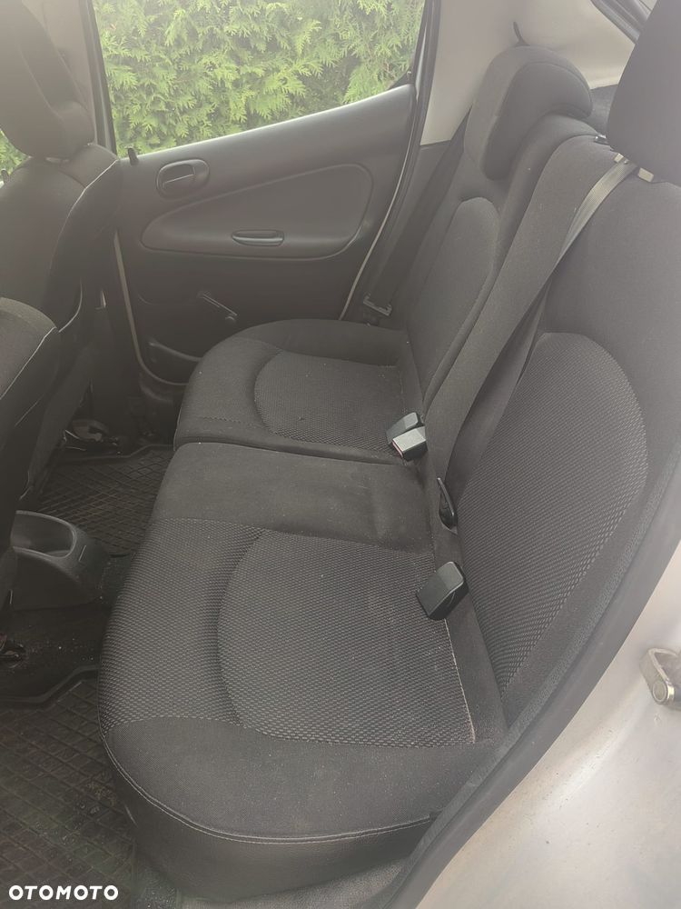 Peugeot 206 - 4