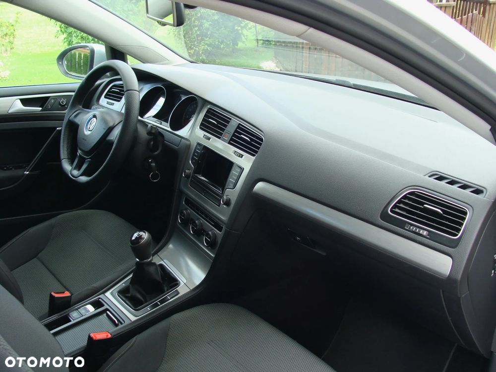 Volkswagen Golf Variant ver-variant-1-6-tdi-bluemotion-technology-comfortline - 8