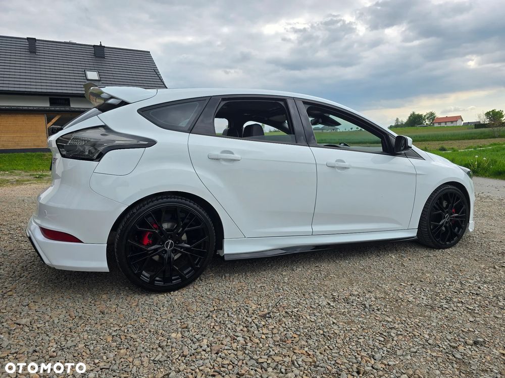 Ford Focus - 11