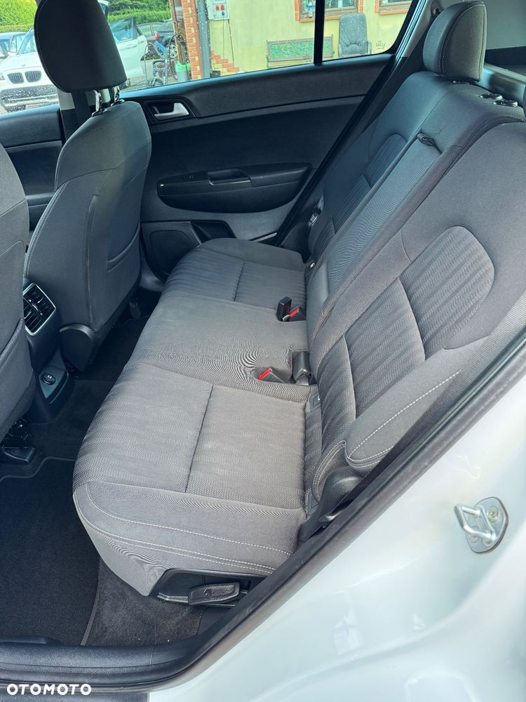 Kia Sportage - 16