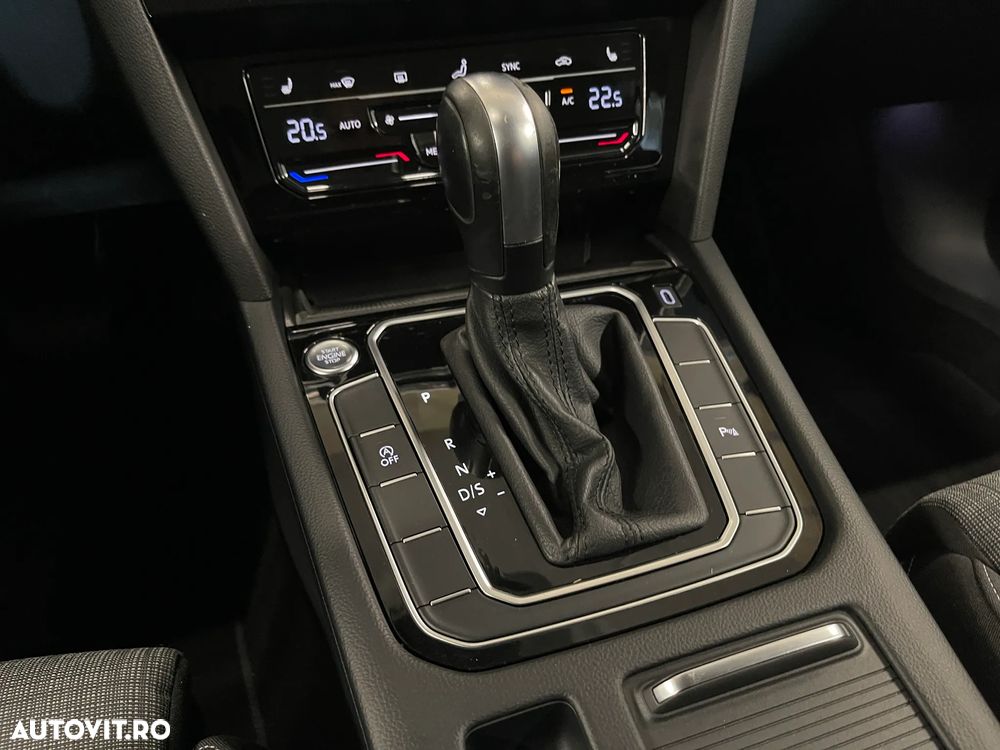 Volkswagen Passat 2.0 TDI DSG Comfortline - 20