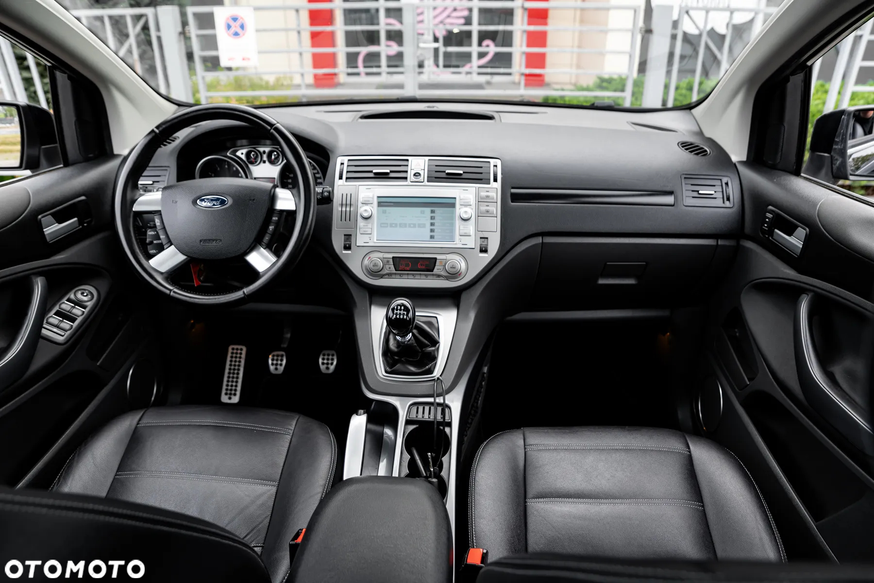 Ford Kuga 2.5 4x4 Titanium - 23