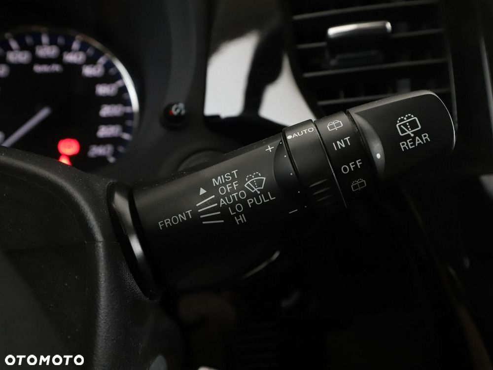 Mitsubishi Outlander 2.0 2WD SUV-Star - 31