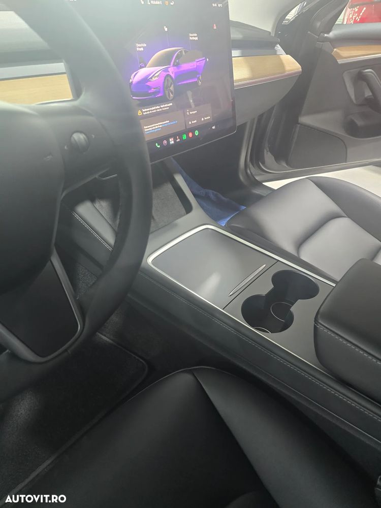 TESLA Model 3 2023