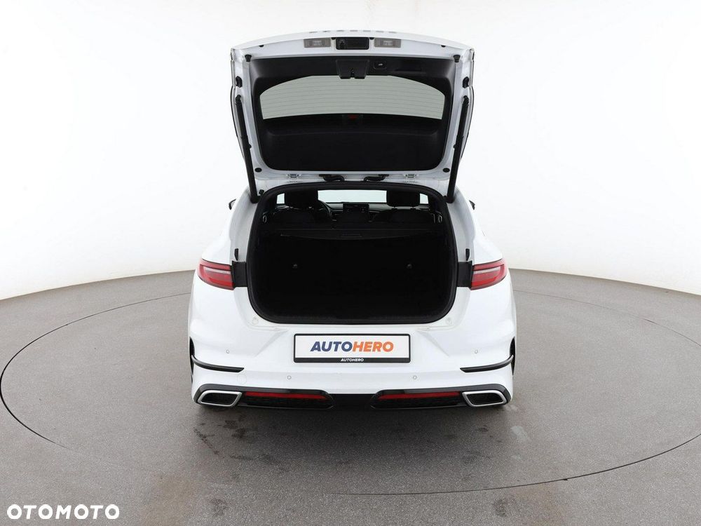 Kia ProCeed 1.6 CRDi GT Line DCT - 19