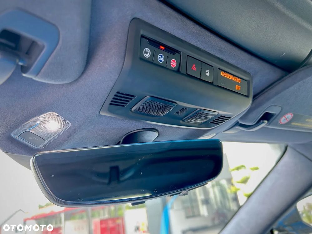 Chevrolet Corvette Stingray 3LT 6.2 V8 Automatik - 28