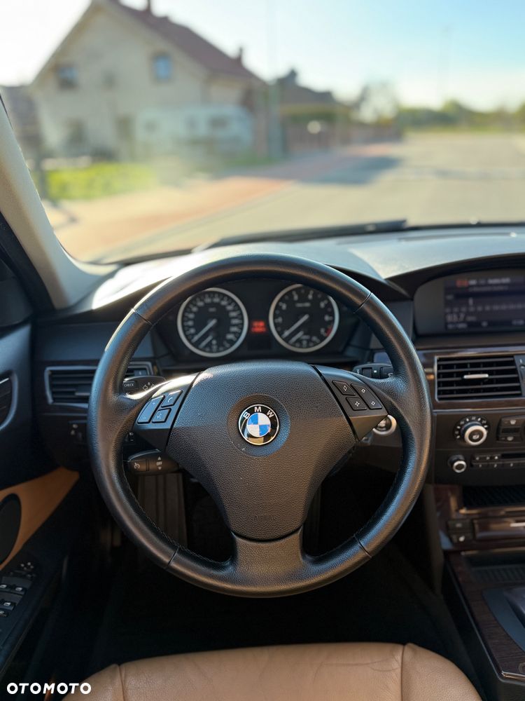 BMW Seria 5 - 23