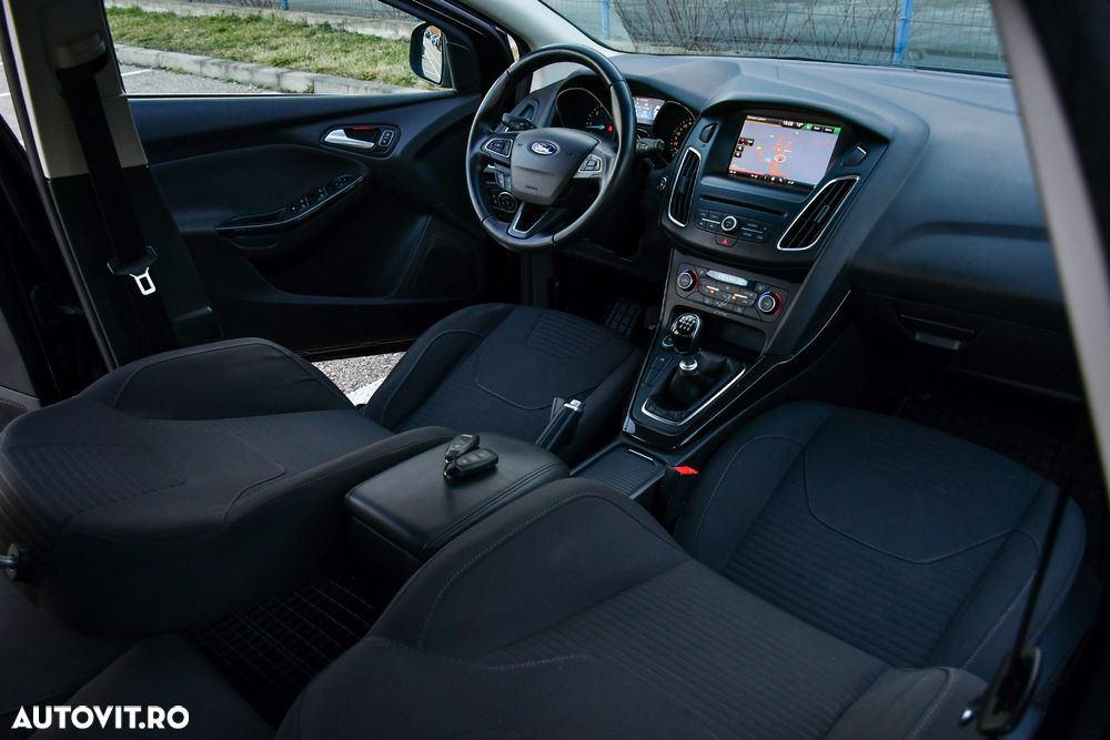 Ford Focus 1.5 TDCi DPF Start-Stopp-System Titanium - 16