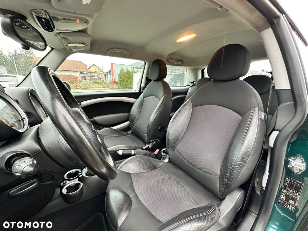 MINI Cooper Standard - 29