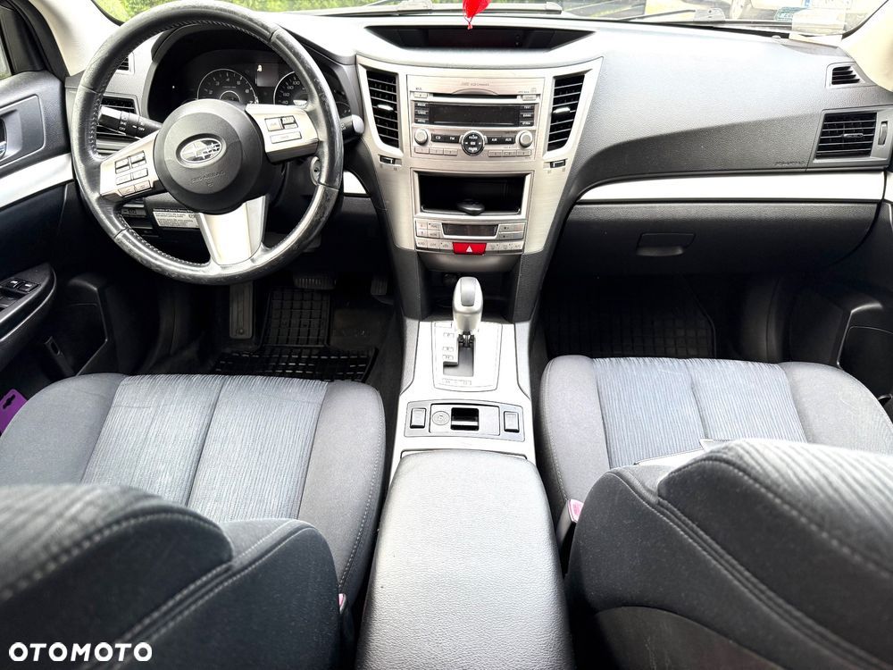 Subaru Legacy Kombi 2.0i Lineartronic Active - 6