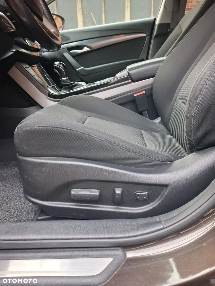 Hyundai i40 1.7 CRDi Business DCT - 11