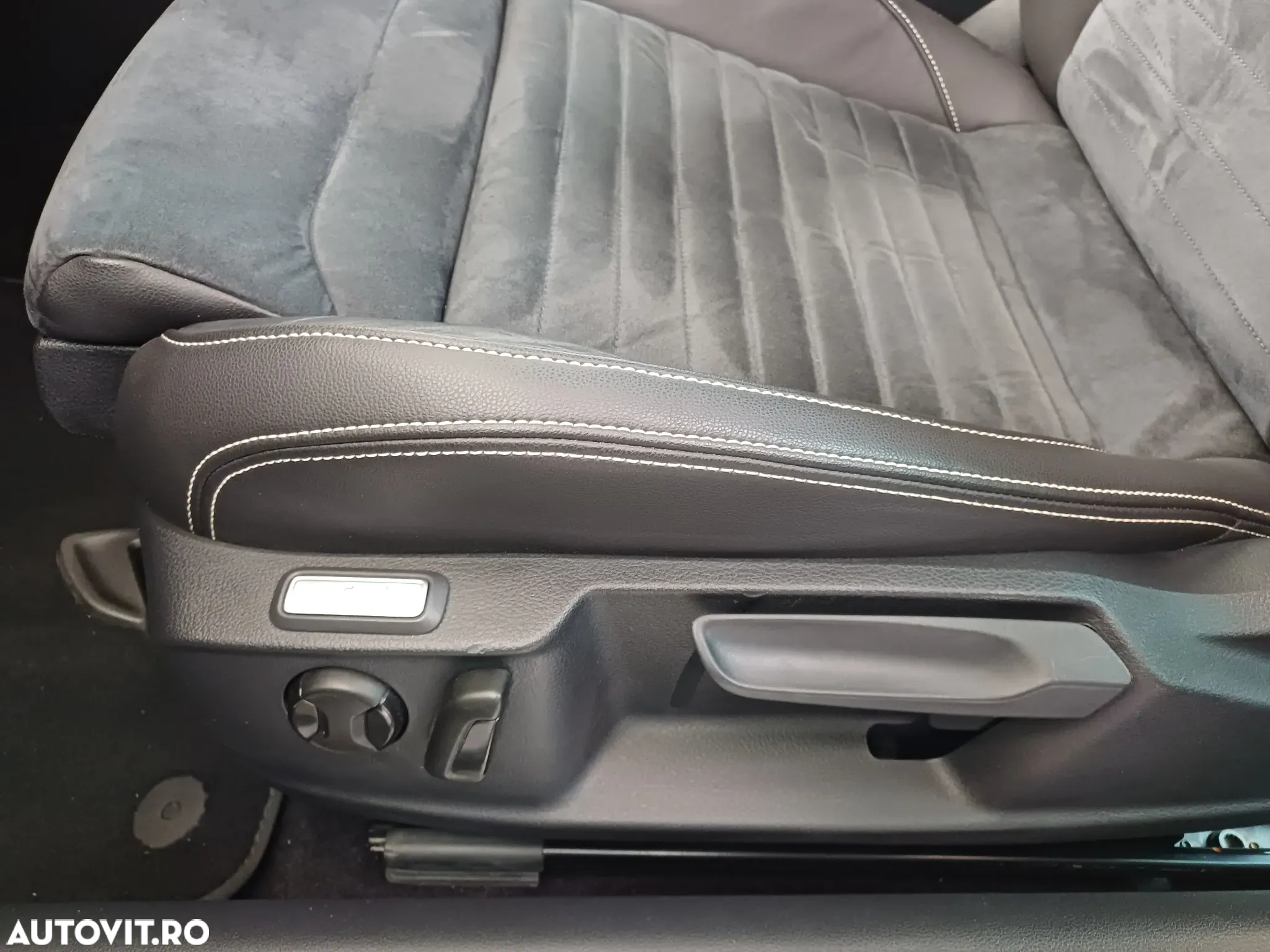 Volkswagen Passat 1.5 TSI DSG PHEV Business - 10