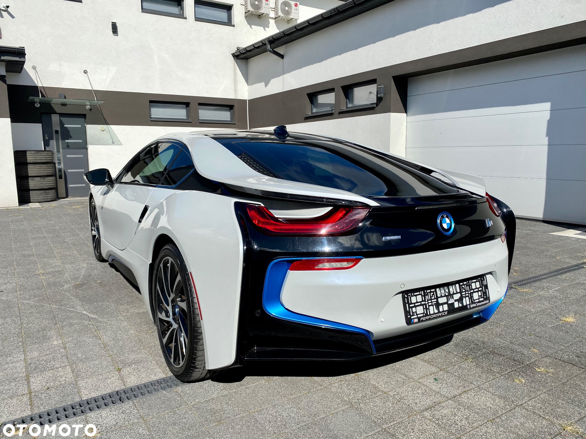 BMW i8 Standard - 12