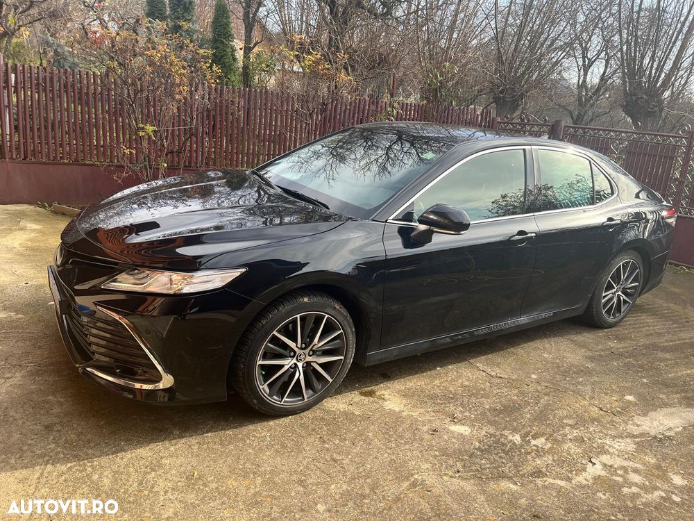 Toyota Camry 2.5 Hybrid Dynamic - 1