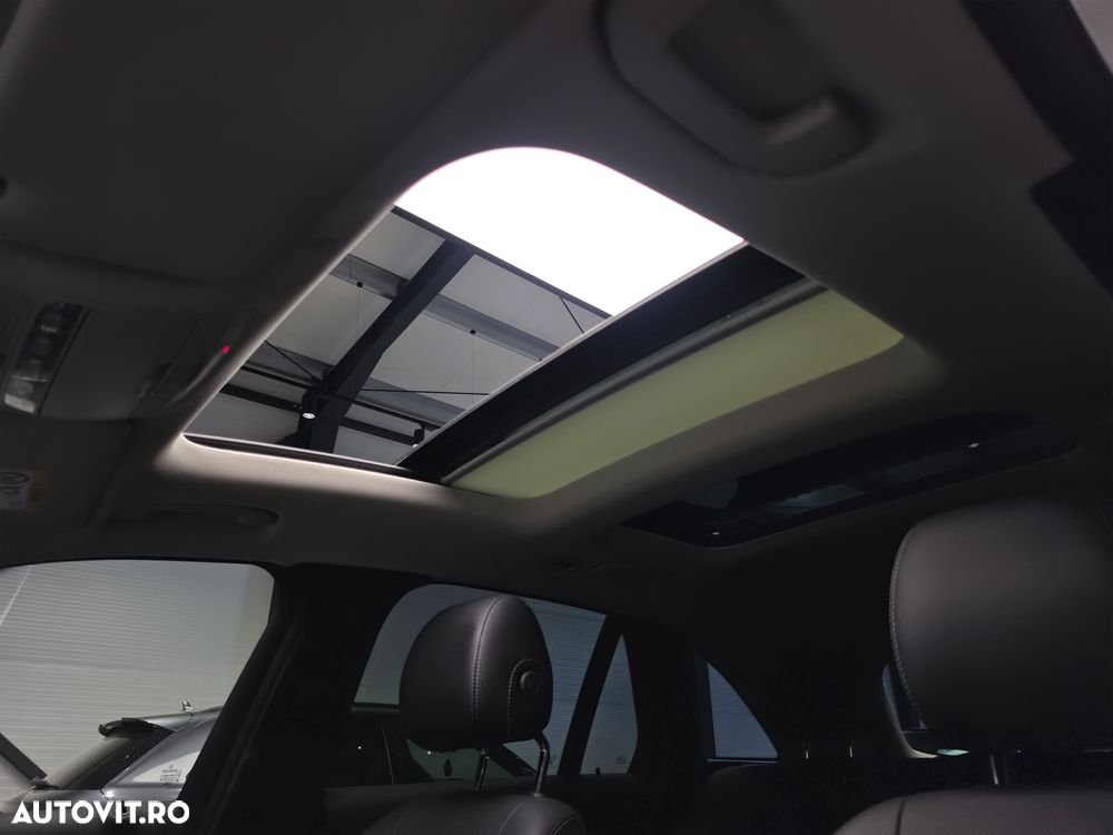 Mercedes-Benz GLC 300 e 4Matic 9G-TRONIC AMG Line Plus - 17