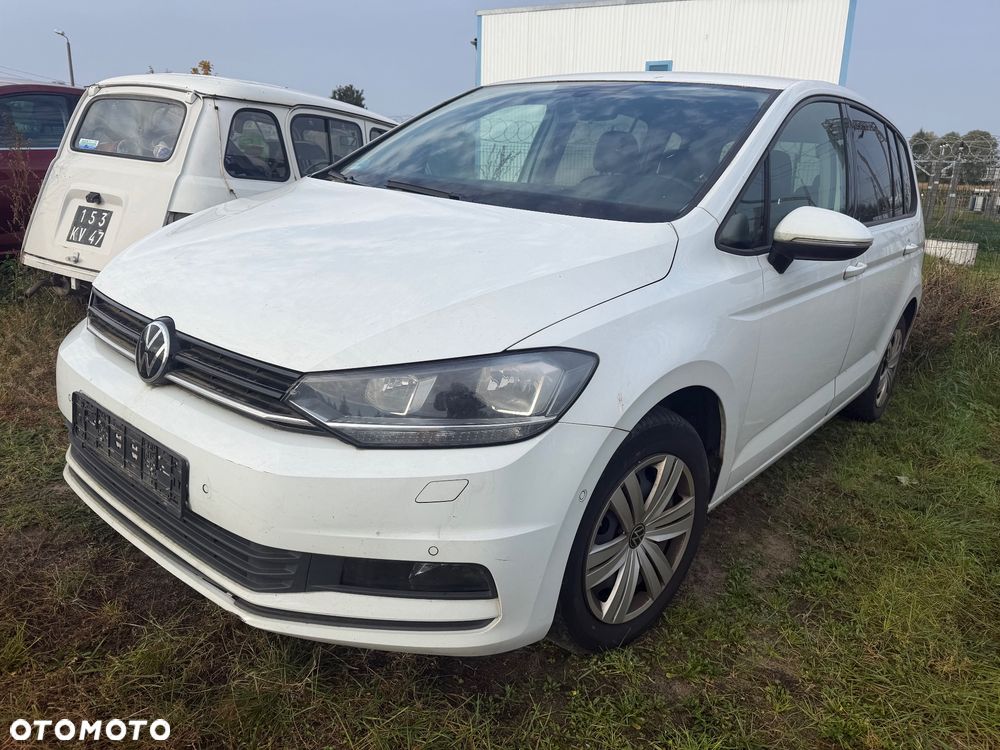 Volkswagen Touran - 1