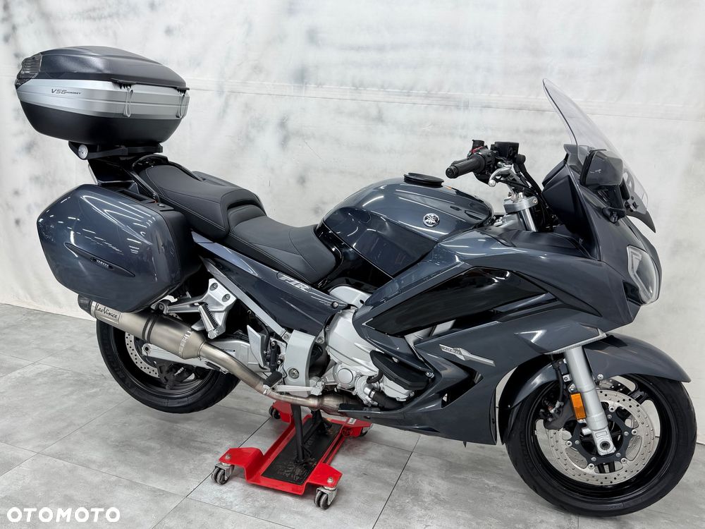 Yamaha FJR - 10