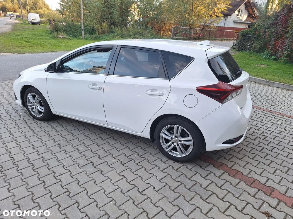 Toyota Auris - 28