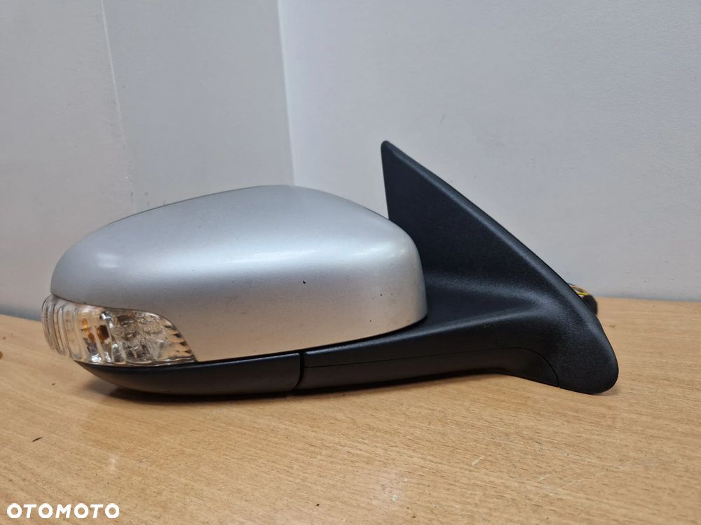LUSTERKO PRAWE VOLVO S60I V70II LIFT 426-26 8 PIN - 2