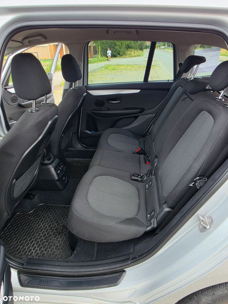 BMW Seria 2 218d Advantage - 5