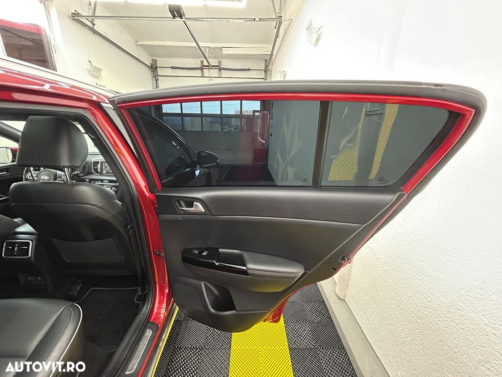 Kia Sportage 2,0 CRDI AWD Aut. GT Line - 32