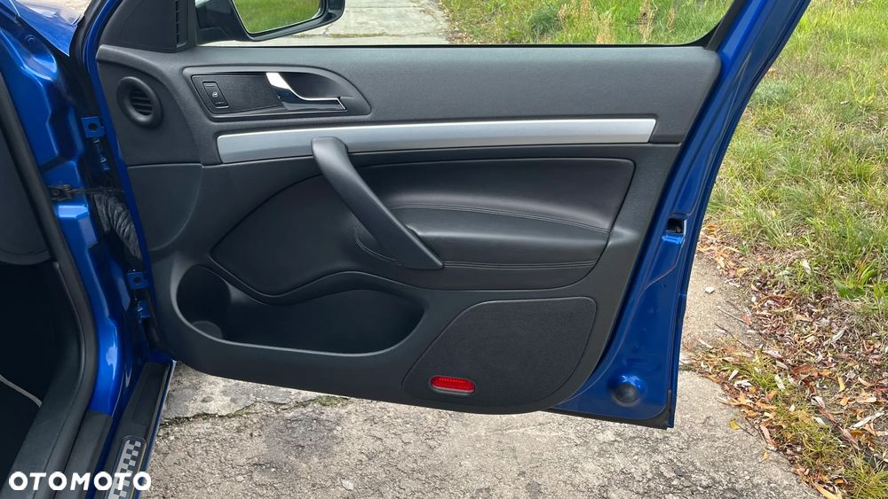 Skoda Octavia 2.0 TDI CR DPF RS - 21