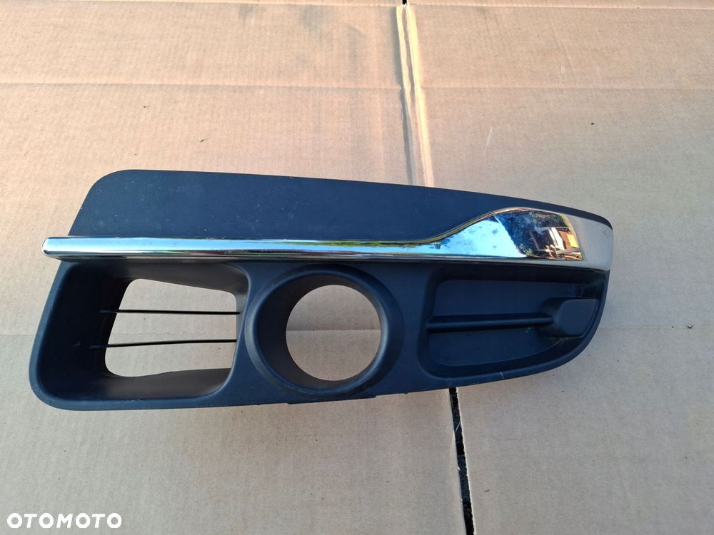 KRATKA ZDERZAKA RENAULT LAGUNA III LIFT ORYGINAŁ - 1