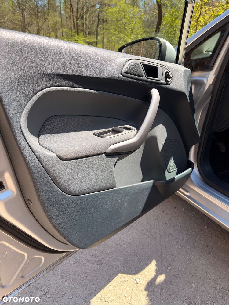 Ford Fiesta - 7