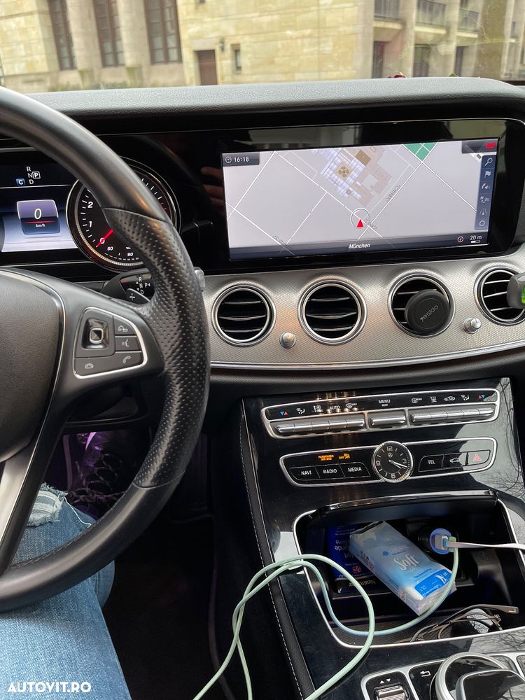 Mercedes-Benz E 250 9G-TRONIC - 4