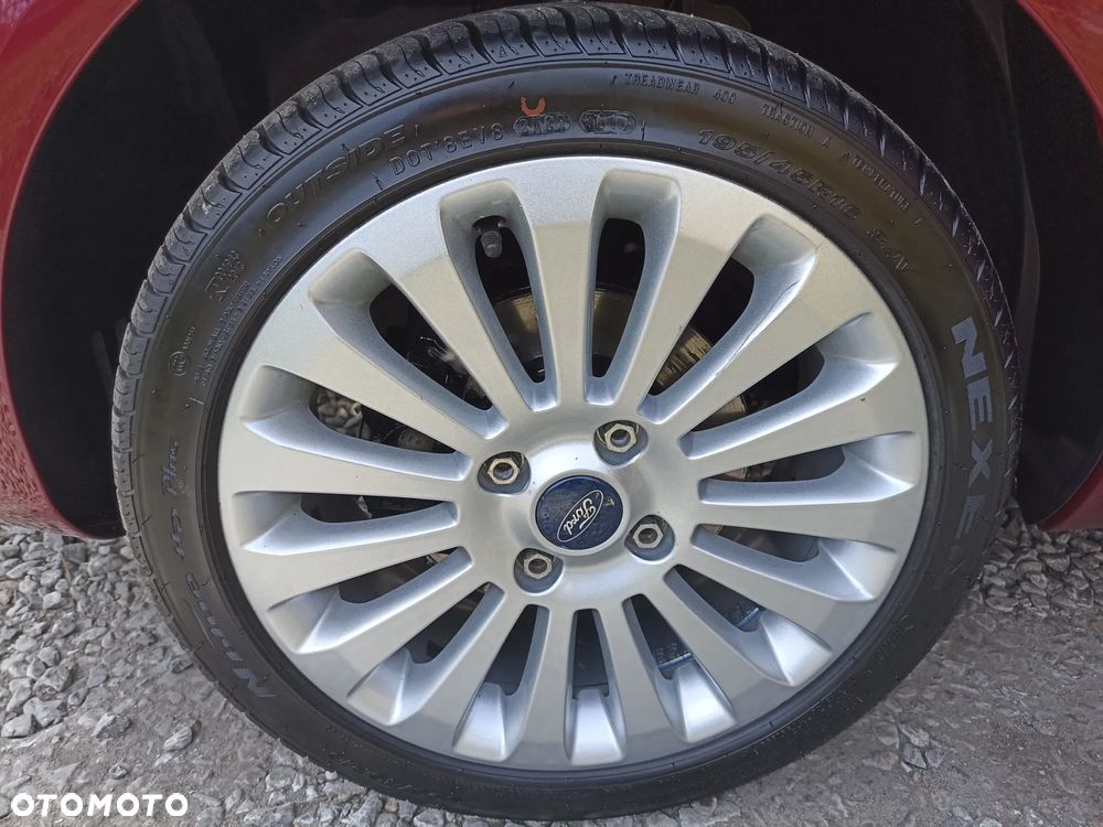 Ford Fiesta 1.25 Titanium - 33