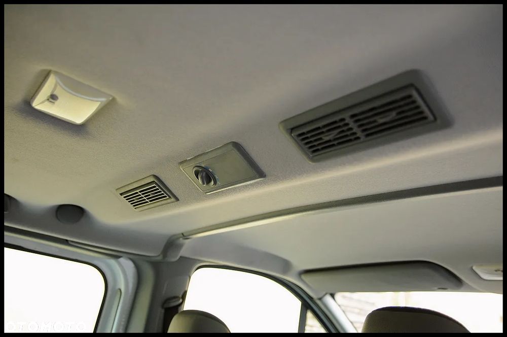 Opel Vivaro - 16